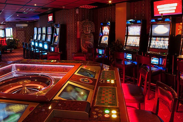 jumpa toto app showing slot games Aviator, Sweet Bonanza, and Gates of Olympus